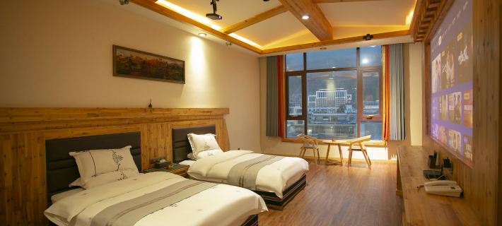 Yushu Gesa Jiabo Grand Hotel Hotels in Yushu City
