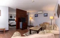 RIVERIA HOTEL