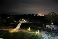 ICE HILL Hotels in Sikhio