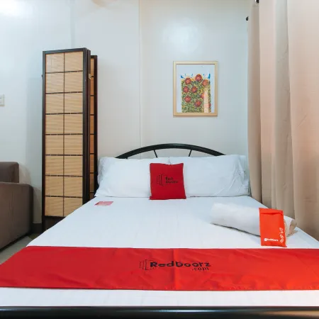 RedDoorz at Kassel Residences Parañaque