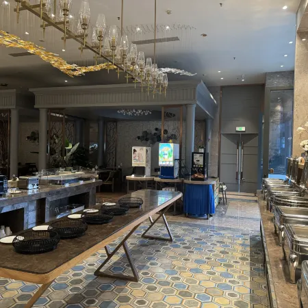 Nanqing Starry Sky Tower Hotel (Chengdu Chunxi Road Taikoo Li Branch)