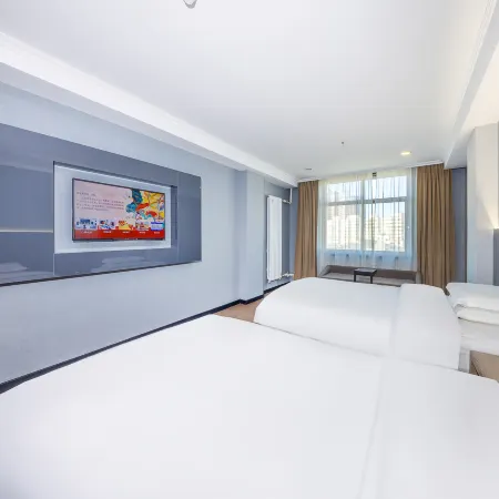 TOWO Superior Hotel Friendship Square Tiain Station Branch)