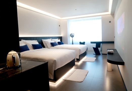 현대적인 객실 내부