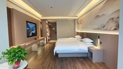 Linyi Guozun Business Hotel in Линьи