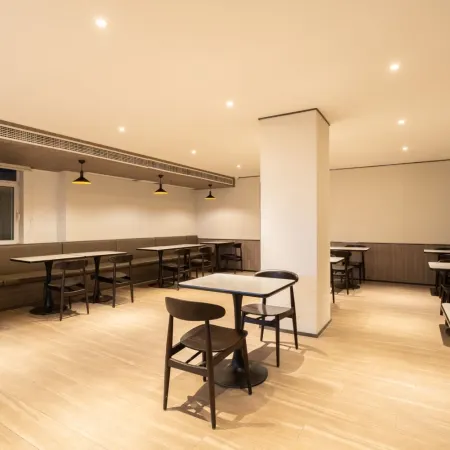 HanTing Hotel (Taian Feicheng Taixi Street Bus Station)