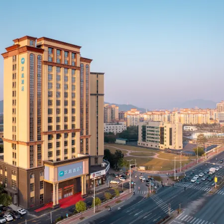 HanTing Hotel (Huizhou Longmen Yunpeng Huayuan)