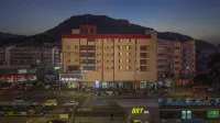 Starway Hotel (Lianyungang Jiaruibao Plaza) Hotels in Lianyungang