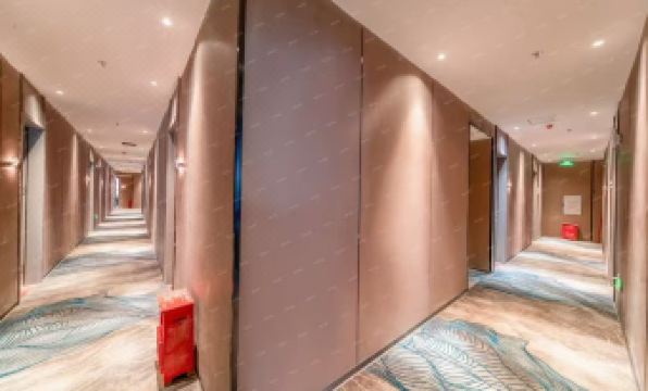 Haiyue X Hotel (Guanzhong Port Couple South Road Store)