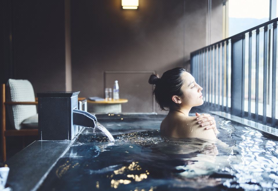 Hotel Indigo Hakone Gora의 객실 내 전용 욕실