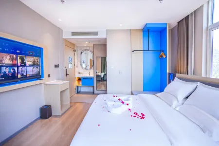 Homeinn Boutique Yun Hotel (Panzhihua South High-speed Railway Station Branch)