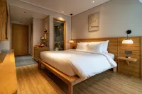 Nam Dat Hotel by D'Lecia Ha Long