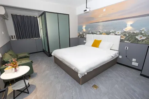 Qidu Yashe Homestay (Central South University Yuelu Mountain)