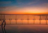 V Hotel Nha Trang - ติดทะเล