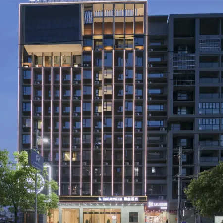 Lifeng Hotel (Guangshui Yingshan Branch)