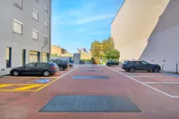 B&B Hotel Milano La Spezia - parking