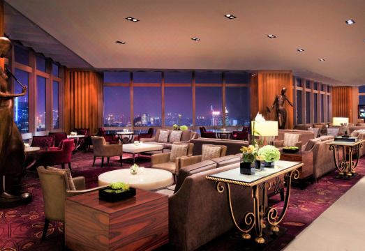 1. JW 메리어트 ..