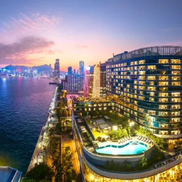 Kerry Hotel Hong Kong by Shangri-la Отели рядом с достопримечательностью «Станция метро Whampoa»