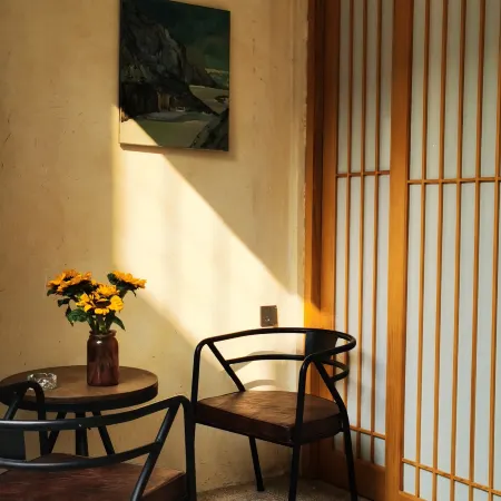 Youguang · Be Light | Nanzhao Wabi-Sabi Boutique Stay (Weishan Ancient City)