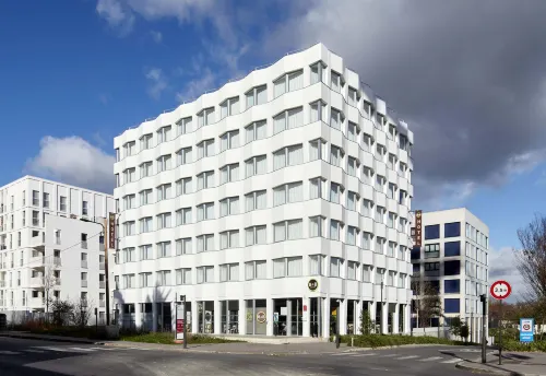 B&B Hotel Massy Gare TGV Hotels in Massy