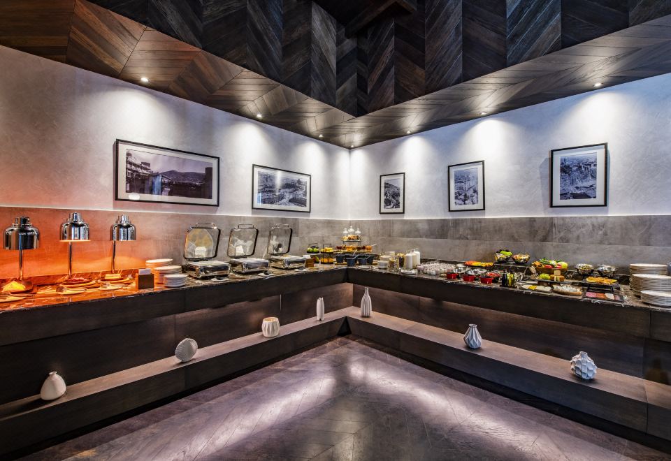 4. 트빌리시 필하모..