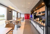 B&B HOTEL Compiègne Thourotte - breakfast