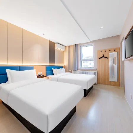 Homeinn Ease Hotel (Ulanqab Jining Yizhong Yushuwan Campus)