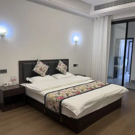 Congjiang Riverside Yaju Homestay