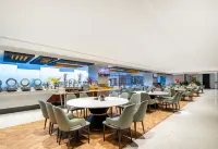 Virtuous World Hotel - Frühstück
