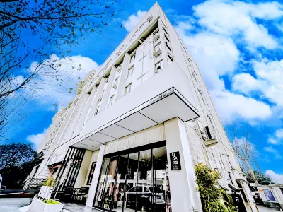 VecRay Hotel (Luoyang Wangcheng Park Subway Station Branch)