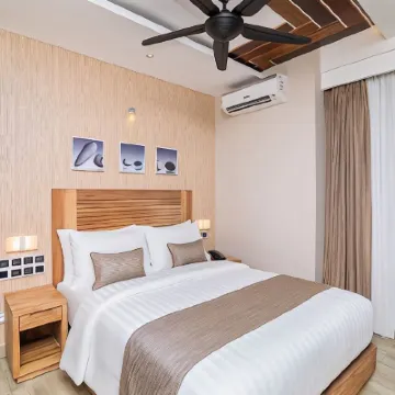 Samann Grand Hotels near Muliaage (Palace)