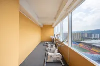 Wuyin Liangju High-altitude Scenic Homestay (Xingyi DCF) - Træningscentre