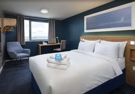 TRAVELODGE HUDDERSFIELD Отели рядом с достопримечательностью «Университет Хаддерсфилд Квинсгейт Кампус»