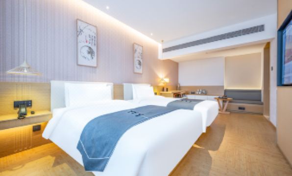 JianGuo Hidden Hotel (Beijing  Shuangjing Subway Station Branch)