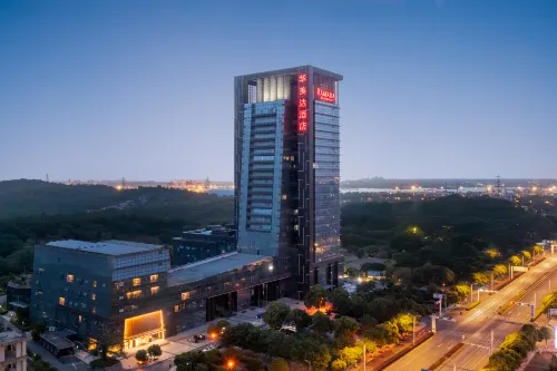 Ramada Hotel at the Port Pool Wharf of Dang Port in Zhenjiang