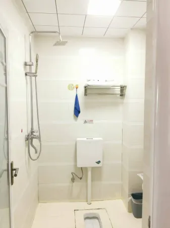 Ruijia Smart Hotel Отели рядом с достопримечательностью «Honghe College»