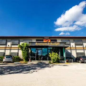B2 Airport Boutique & Budget Hotel Hotels near The Far Eastern University