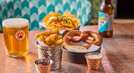 Travelodge London Bromley Отели рядом с достопримечательностью «Crystal Palace Museum»