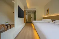 Zhanluan Yishe Guesthouse (Enshi Grand Canyon Tourist Pick-up Point Branch)