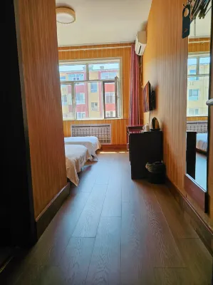 Decheng Business Hotel