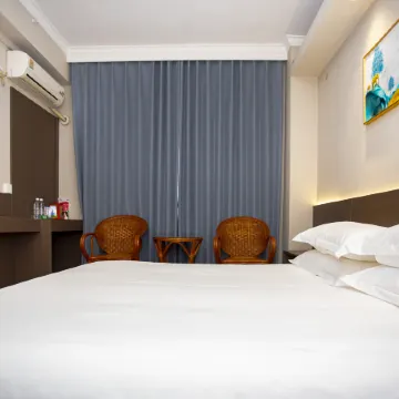 Sanjin Furong Hotel (Fuqian Street)