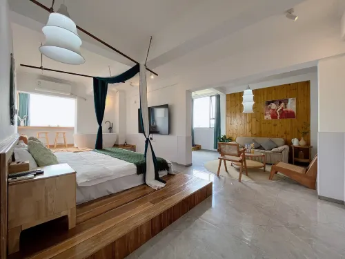 Yunqi Homestay (Nanning Railway Station Chaoyang Square)