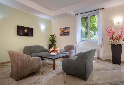 IH 호텔 레지던스 아르곤 파크 밀라노의 로비 전경