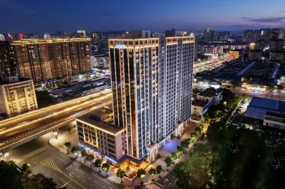 UrCove by HYATT （Shantou New Town Plaza Huanghe Road） Отели рядом с достопримечательностью «Народная площадь»