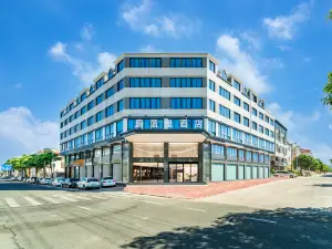 WAVELAND HOTEL