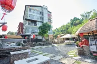 Seclude · Xiyuan Linluan Viewing Resort (Huangguoshu Waterfall Scenic Area Branch)