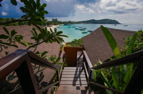 ชารีน่าฮิลล์ รีสอร์ท - พัทยาบีช เกาะหลีเป๊ะ โรงแรมใกล้See the sunset