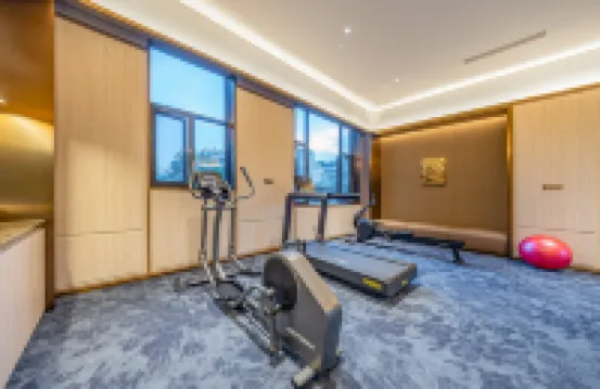 貴陽噴水池寶山北路桔子水晶酒店