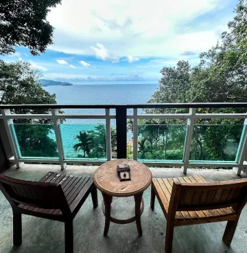 ห้องดีลักซ์โรแมนติกวิวทะเล