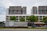 Timurbay Beachfront by Perfect Host Hotels near Masjid Muamalat As Shariff