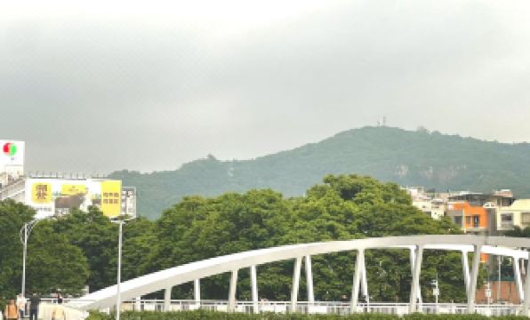 Qiq i Pure Female Youth Boutique Hostel (Jingxi Nanfang Hospital Branch)